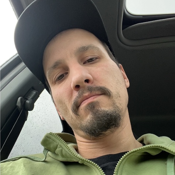 Meet your Posher, Matt - Picture 1 of 1